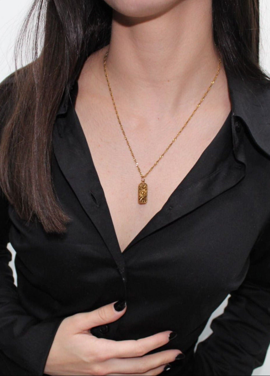 COLLAR GOLDEN VISION